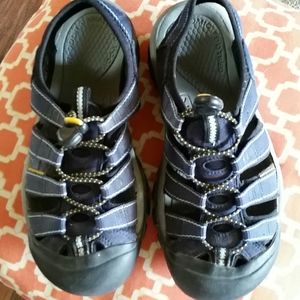 Keen Sandals 7.5 women